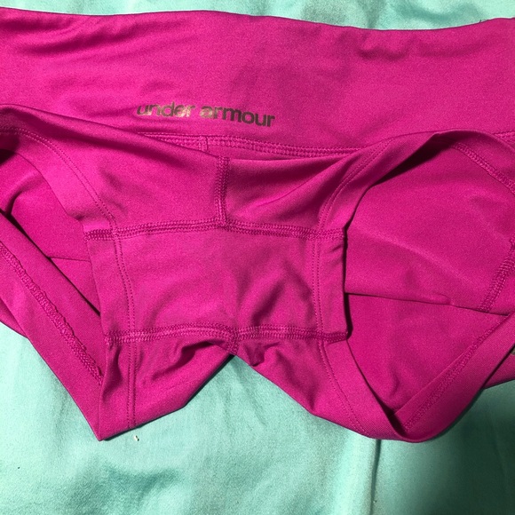 Under armour shorts - Picture 3 of 5
